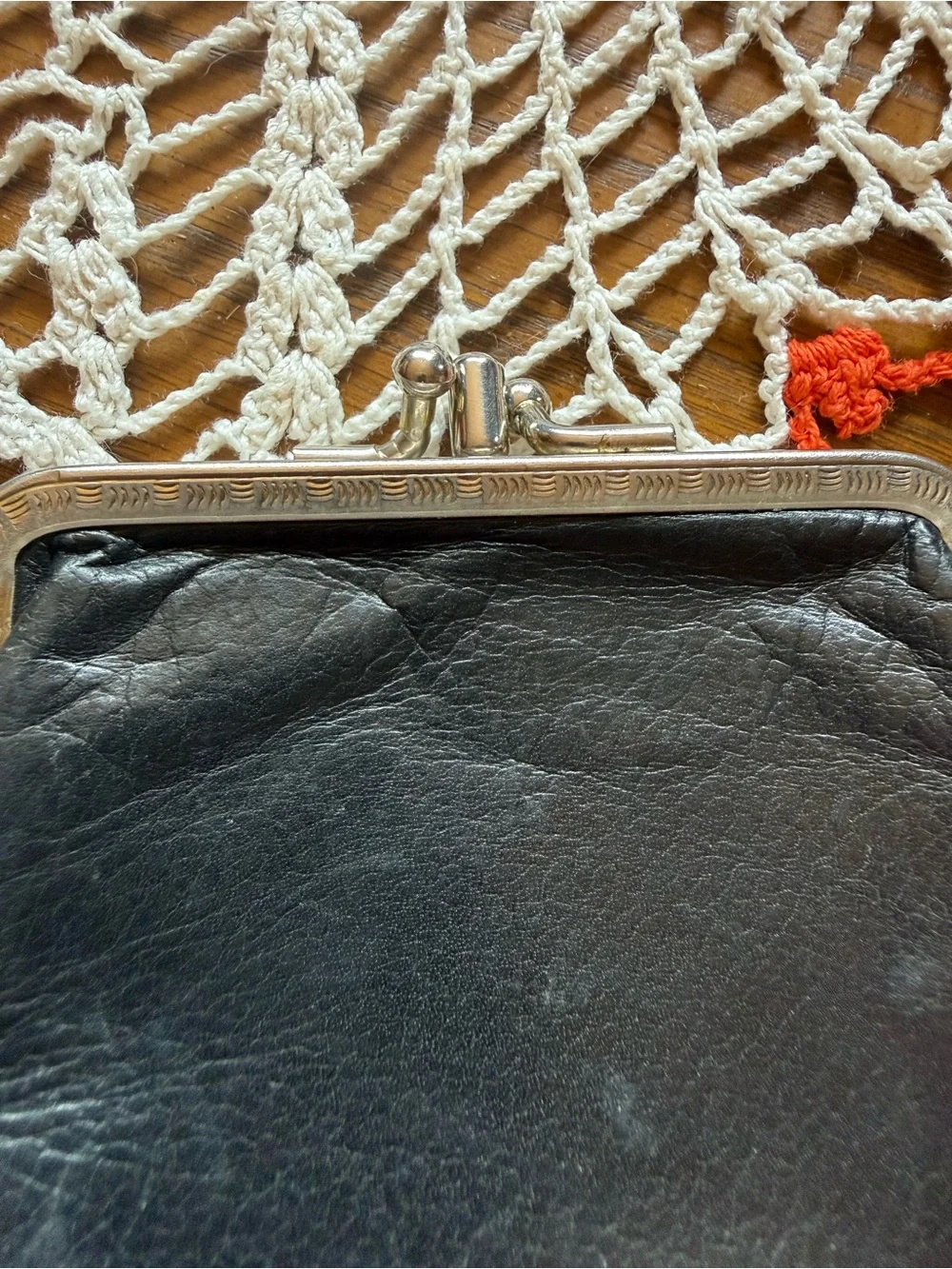 Vintage mid-century black leather coin purse with kiss-lock frame